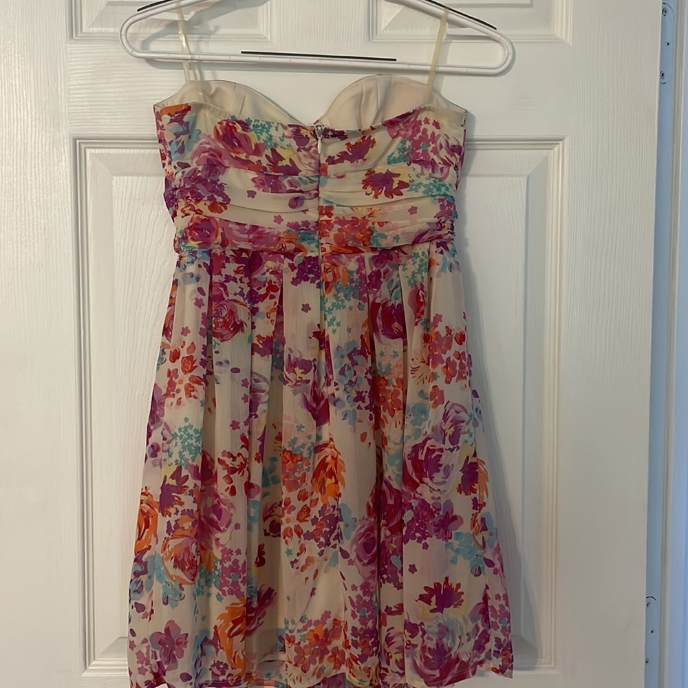 Forever 21 Strapless Floral Dress - Picture 3 of 3